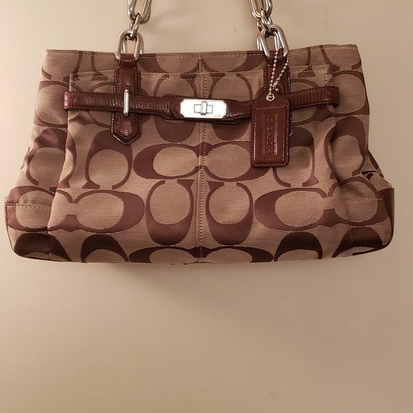 Coach brown 3 compartments and front pocket. - Picture 3 of 8